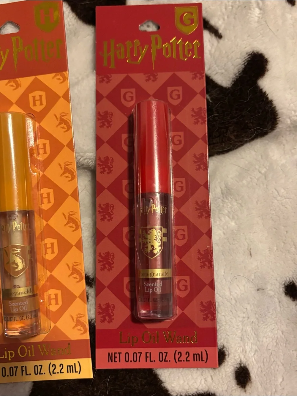 Hogwarts Houses Lip Oil Wands-NEW- Gryffindor, Hufflepuff, Ravenclaw, and Slyth